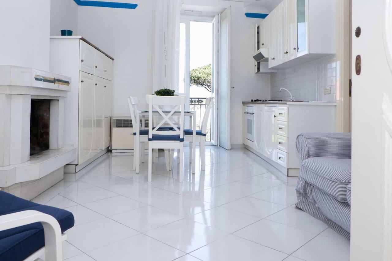 "White Mermaid" - Sorrento Downtown Sea View Apartment Exteriör bild